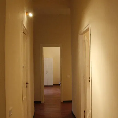 Casa de hóspedes Castelnuovo #politeama *